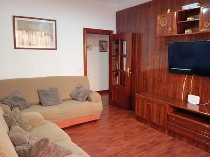 Living room of Flat for sale in Salamanca Capital  with Terrace