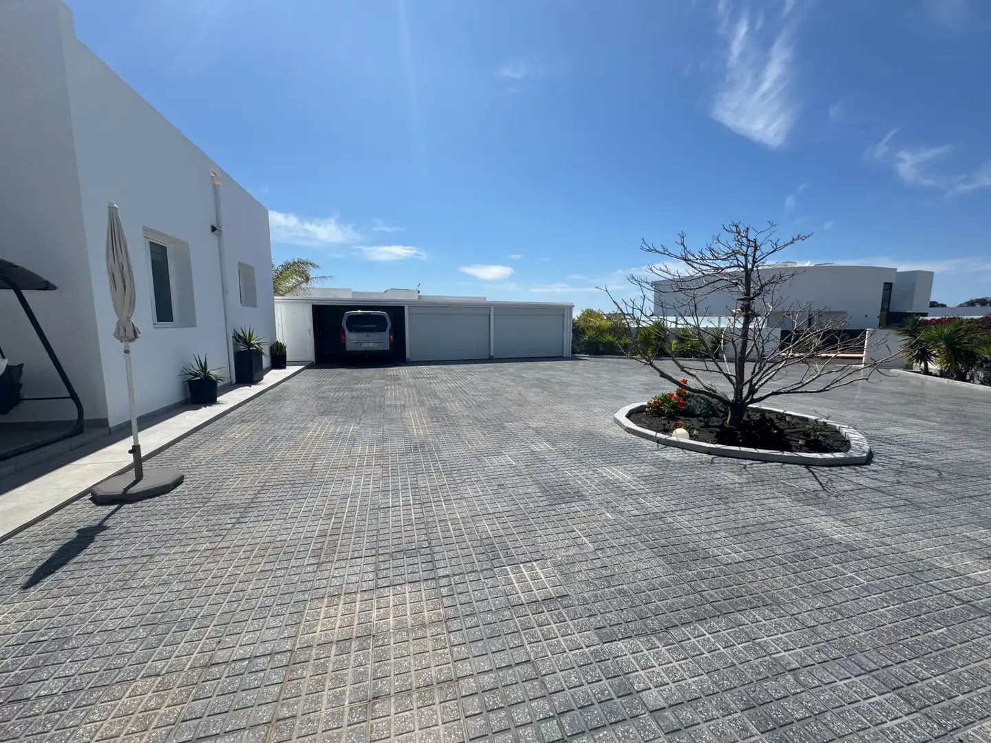 Vista exterior de Casa o chalet en venta en Teguise con Jardín privado, Terraza y Piscina