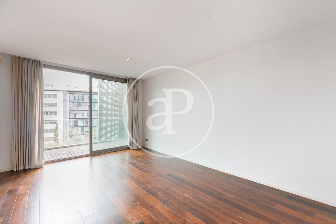 Sala de estar de Piso en venta en  Barcelona Capital con Aire acondicionado, Calefacción y Terraza