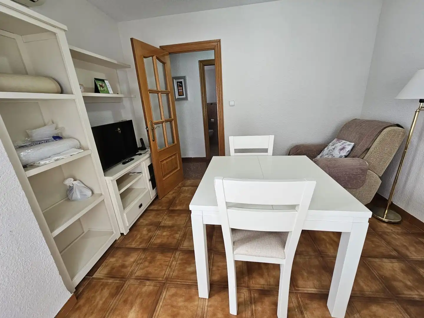 Living room of Flat for sale in Valencia  with Air Conditioner, Furnished and Balcony