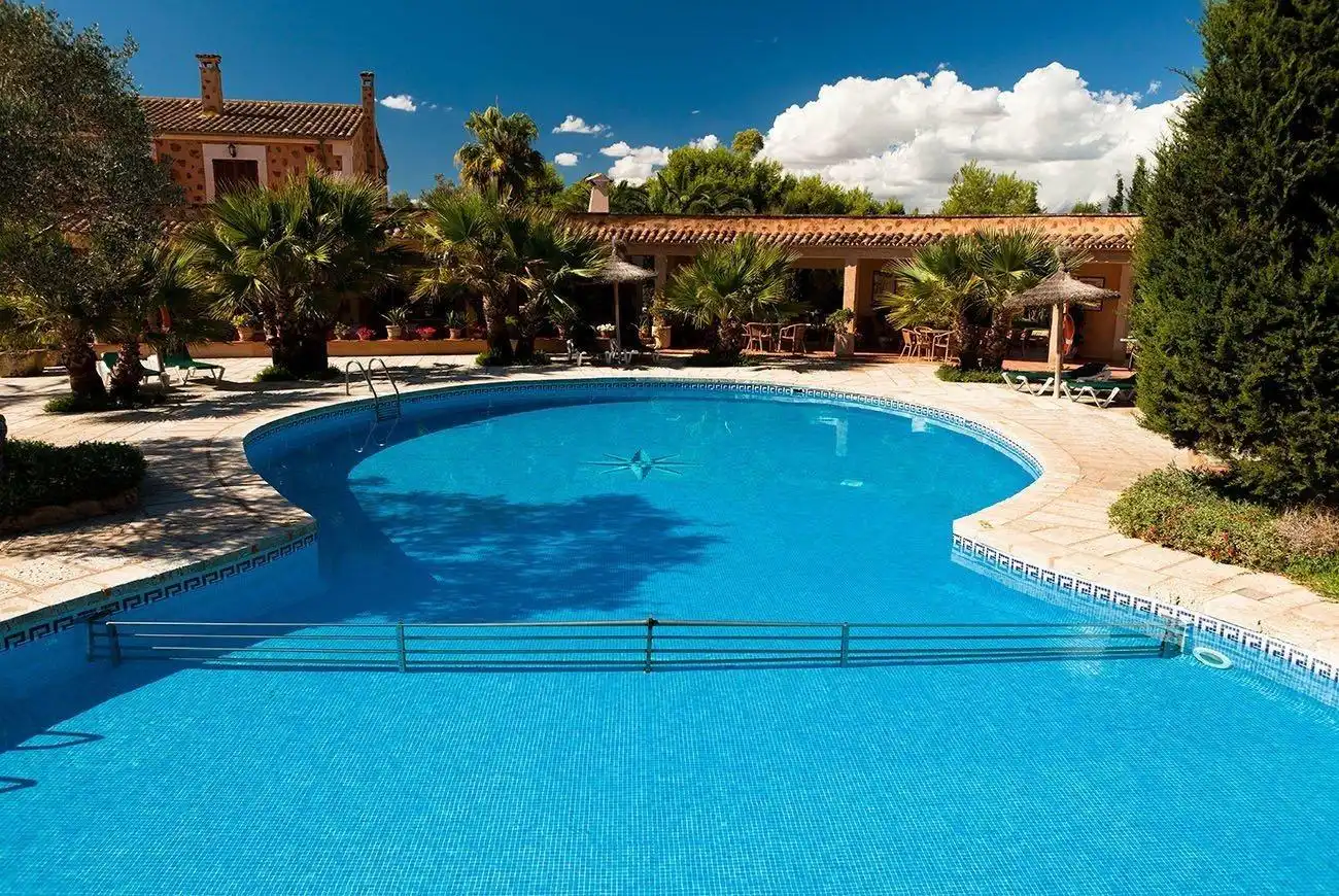 Piscina de Edificio en venta en Ses Salines con Piscina comunitaria