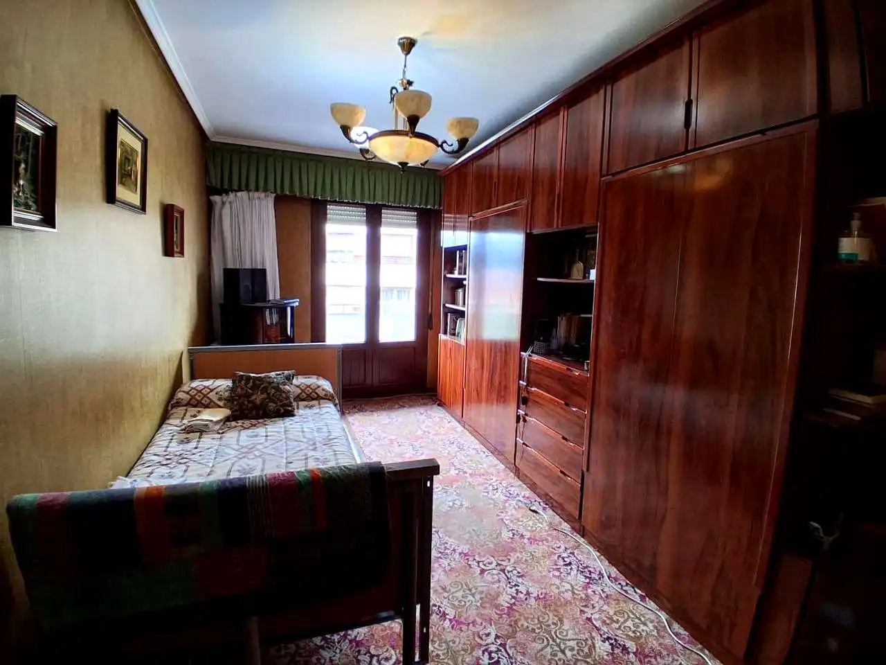 Schlafzimmer von Wohnung zum Verkauf in Barakaldo  mit Heizung und Balkon