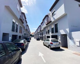 Vista exterior de Casa adosada de lloguer en Algeciras