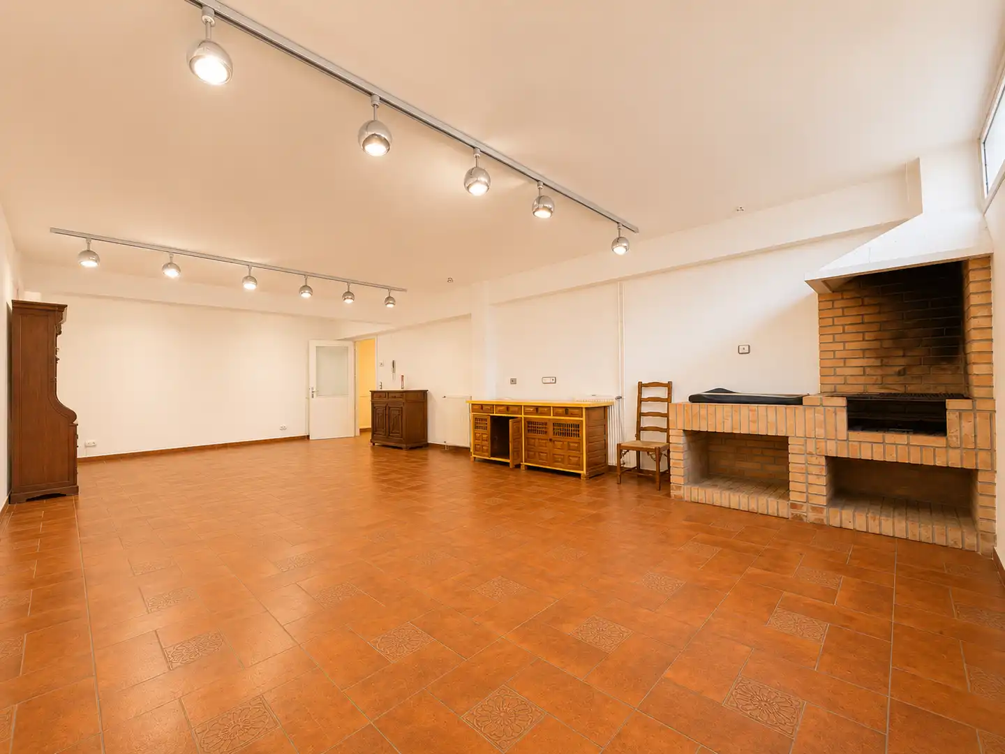 Villa mit Pool zum Verkauf in Urbanización Este - Montepríncipe, imagen 36
