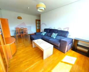 Living room of Flat to rent in  Logroño  with Heating, Terrace and Storage room