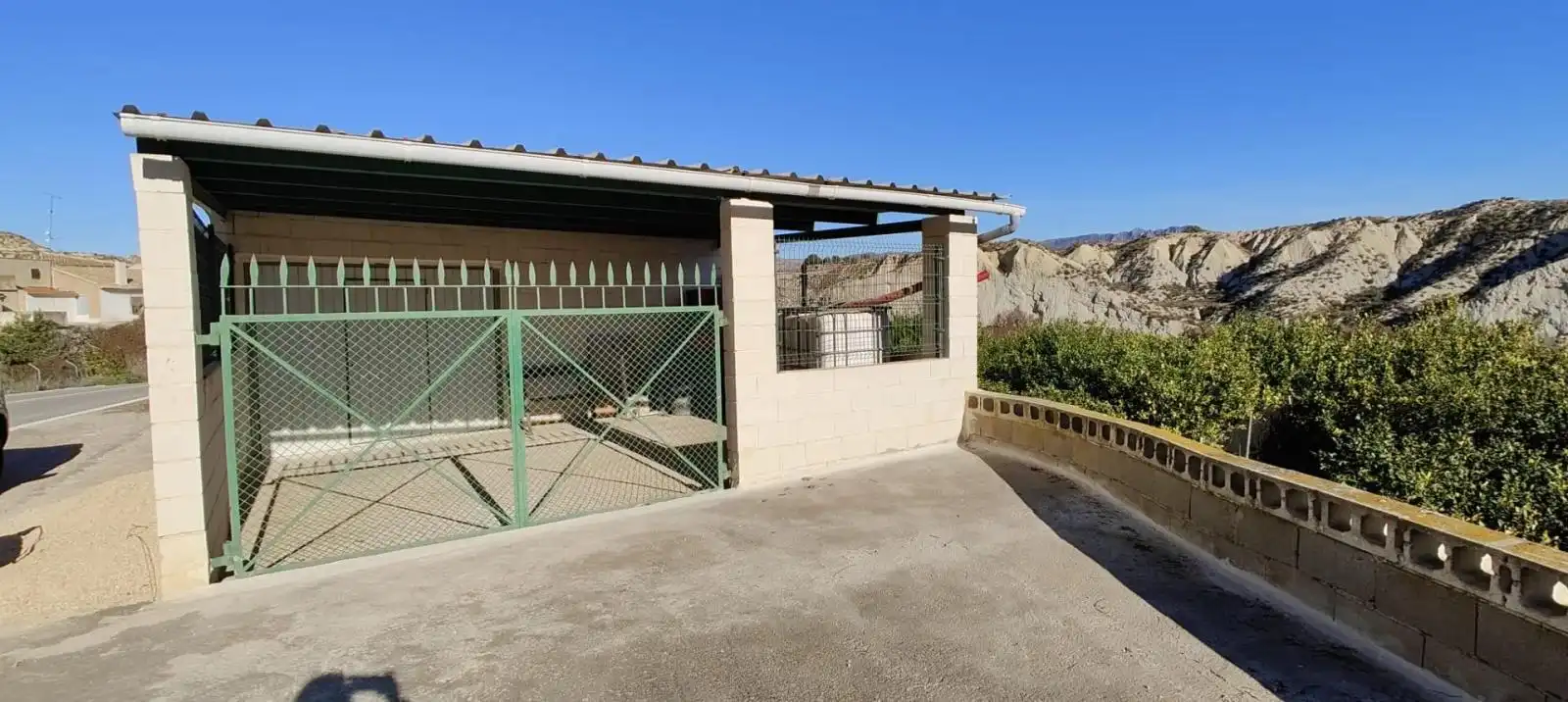 Vista exterior de Local en venta en Mula