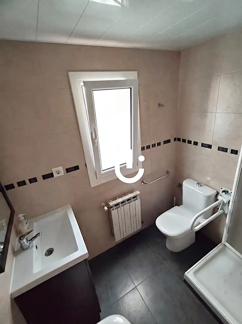 Piso con terraza en venta en Carrer de Mossèn Jacint Verdaguer, imagen 6