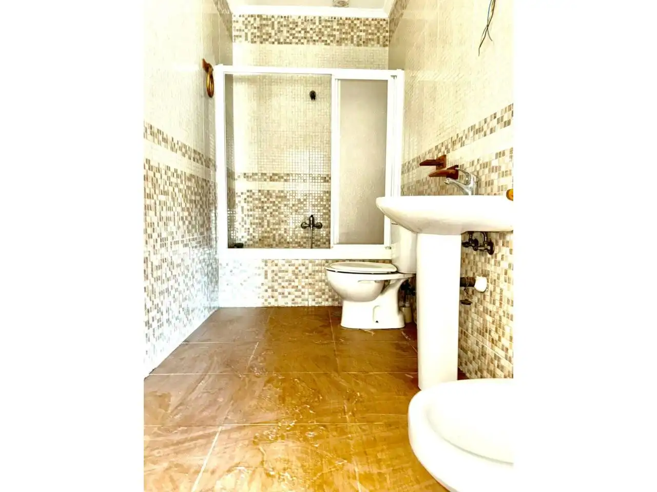 Baño de Casa adosada en venta en Miguel Esteban con Alarma y Piscina comunitaria