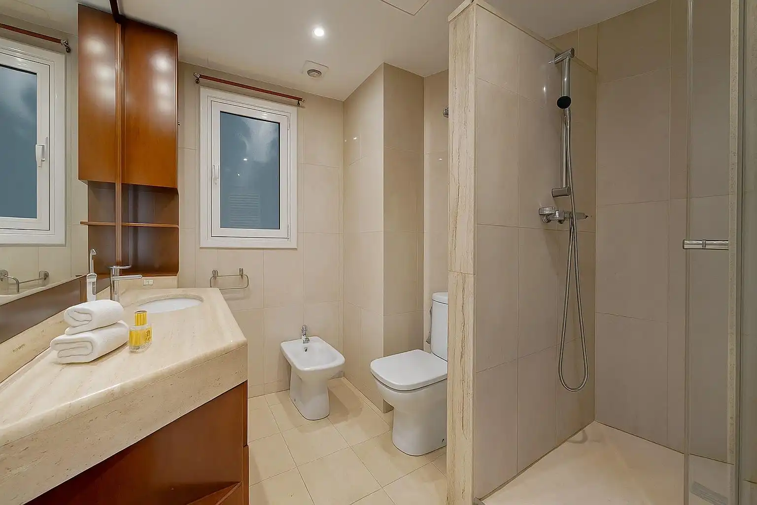Baño de Piso en venta en Barcelona con Aire acondicionado, Calefacción y Amueblado