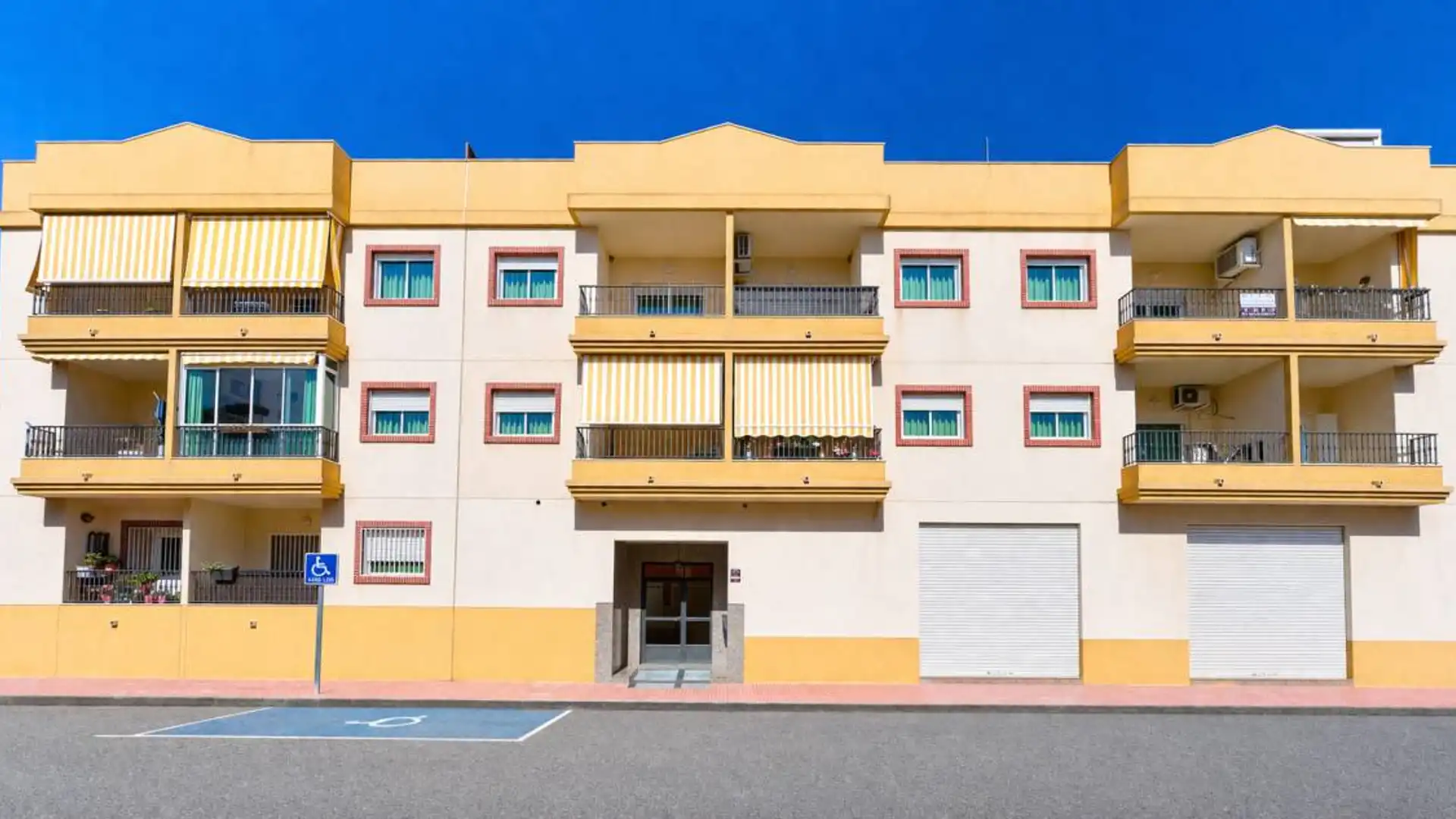 Außenansicht von Wohnungen zur Miete in San Isidro mit Möbliert