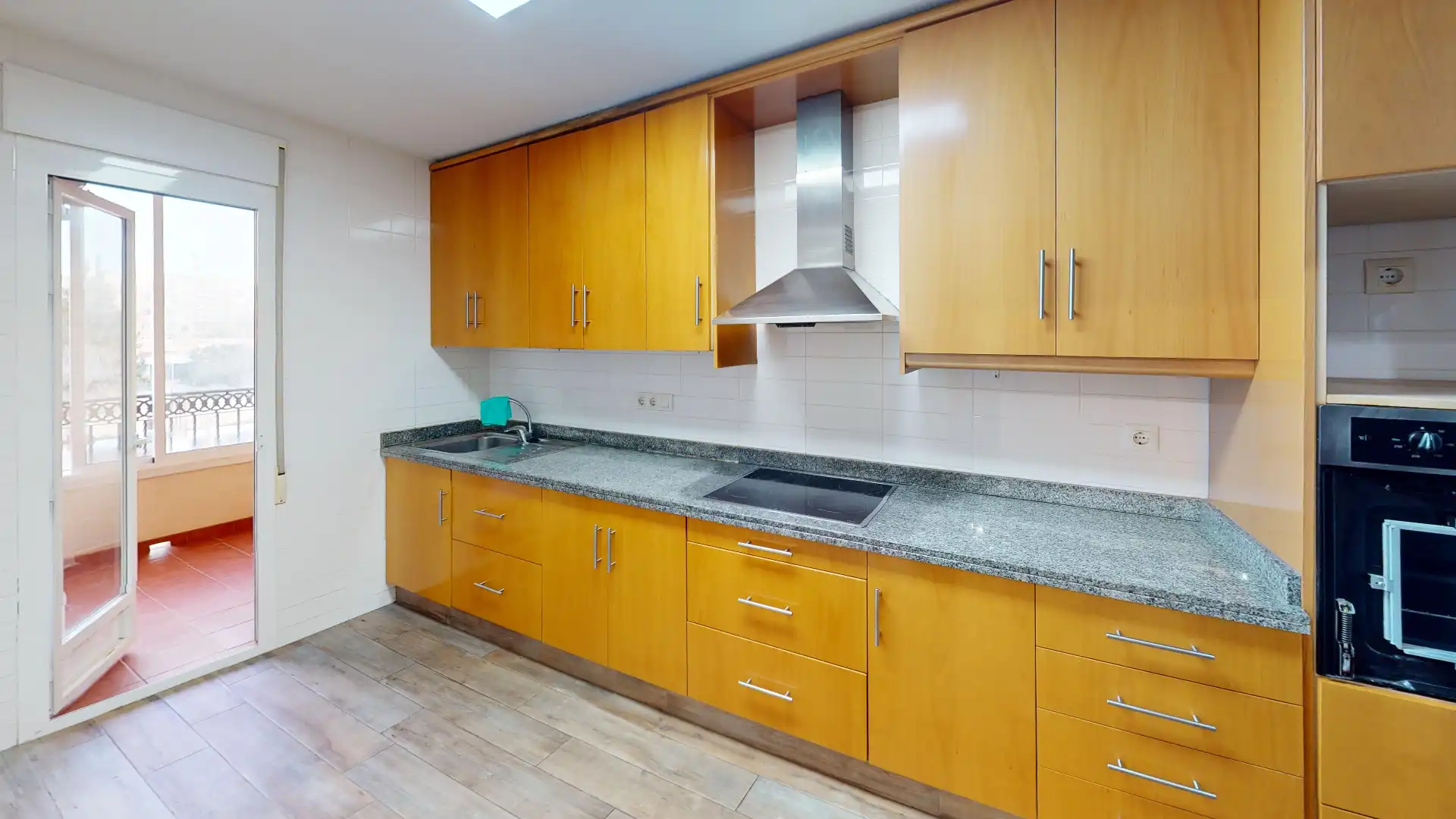 Cocina de Piso en venta en Elche / Elx con Aire acondicionado, Calefacción y Terraza