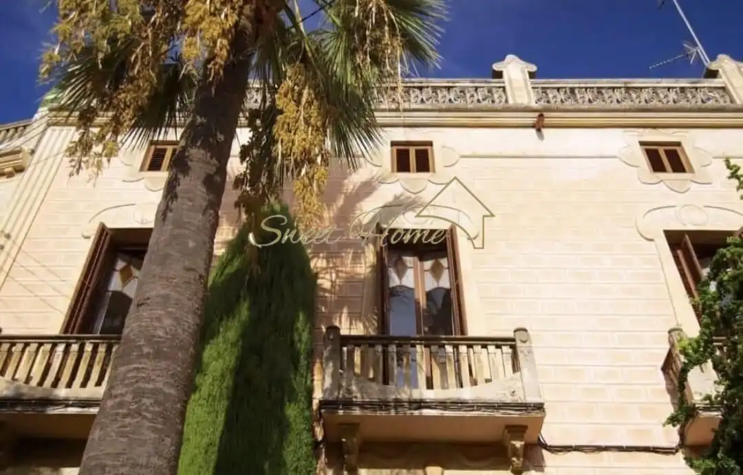 Vista exterior de Casa o xalet en venda en El Masnou amb Terrassa