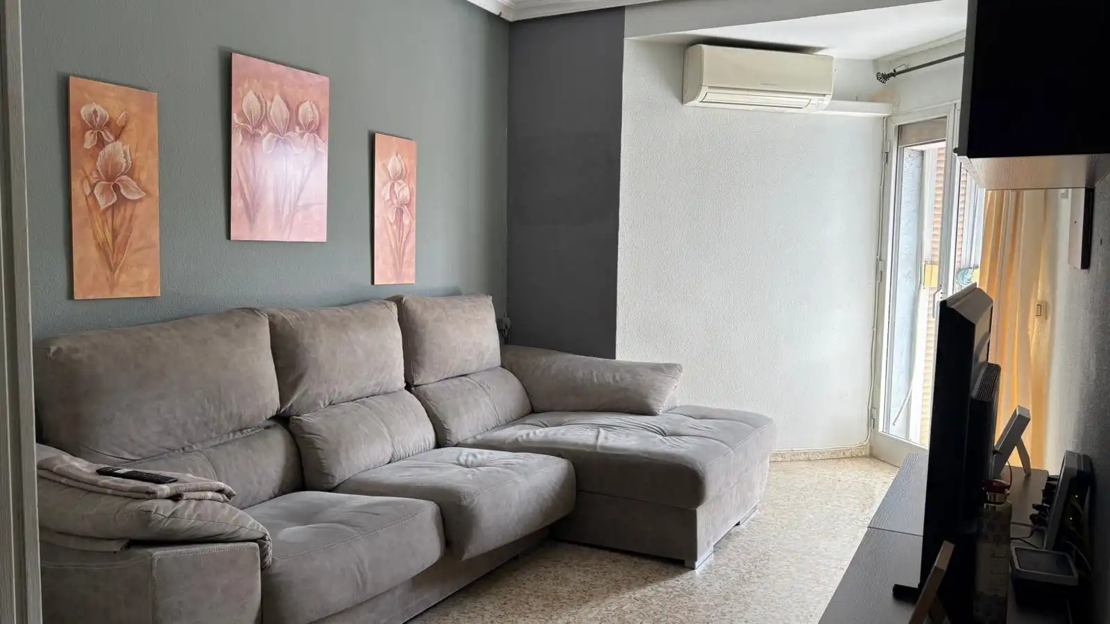 Living room of Flat for sale in Sevilla  with Terrace