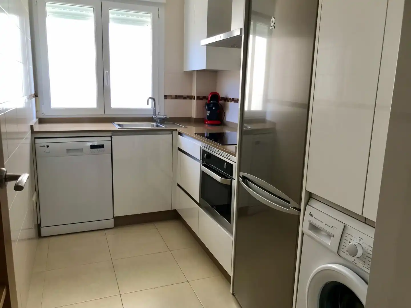Cuina de Apartament en venda en Ribeira amb Calefacció i Terrassa