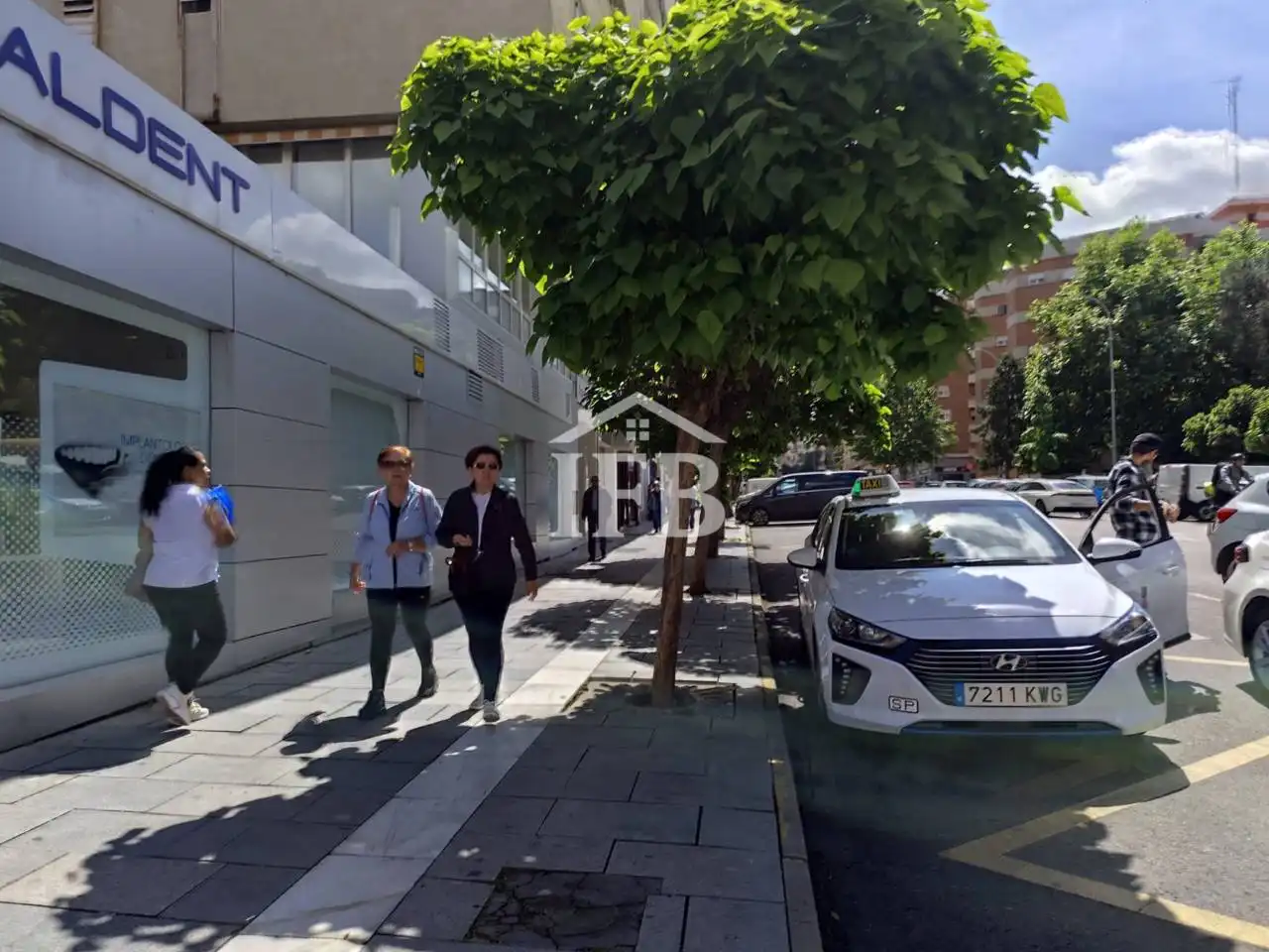 Vista exterior de Local en traspaso en Badajoz con Aire acondicionado