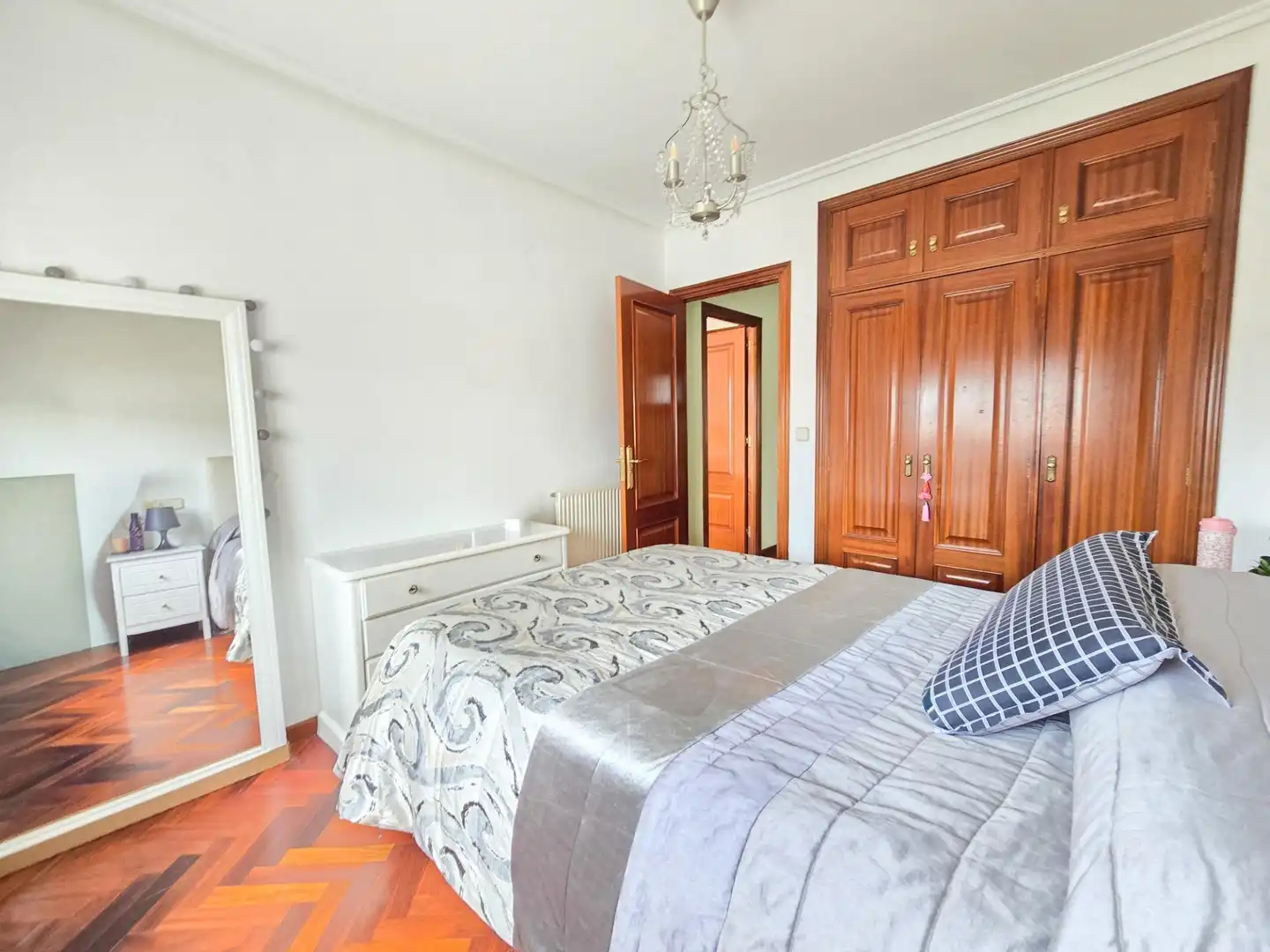 Habitación de Dúplex en venta en A Coruña Capital  con Calefacción, Parquet y Terraza
