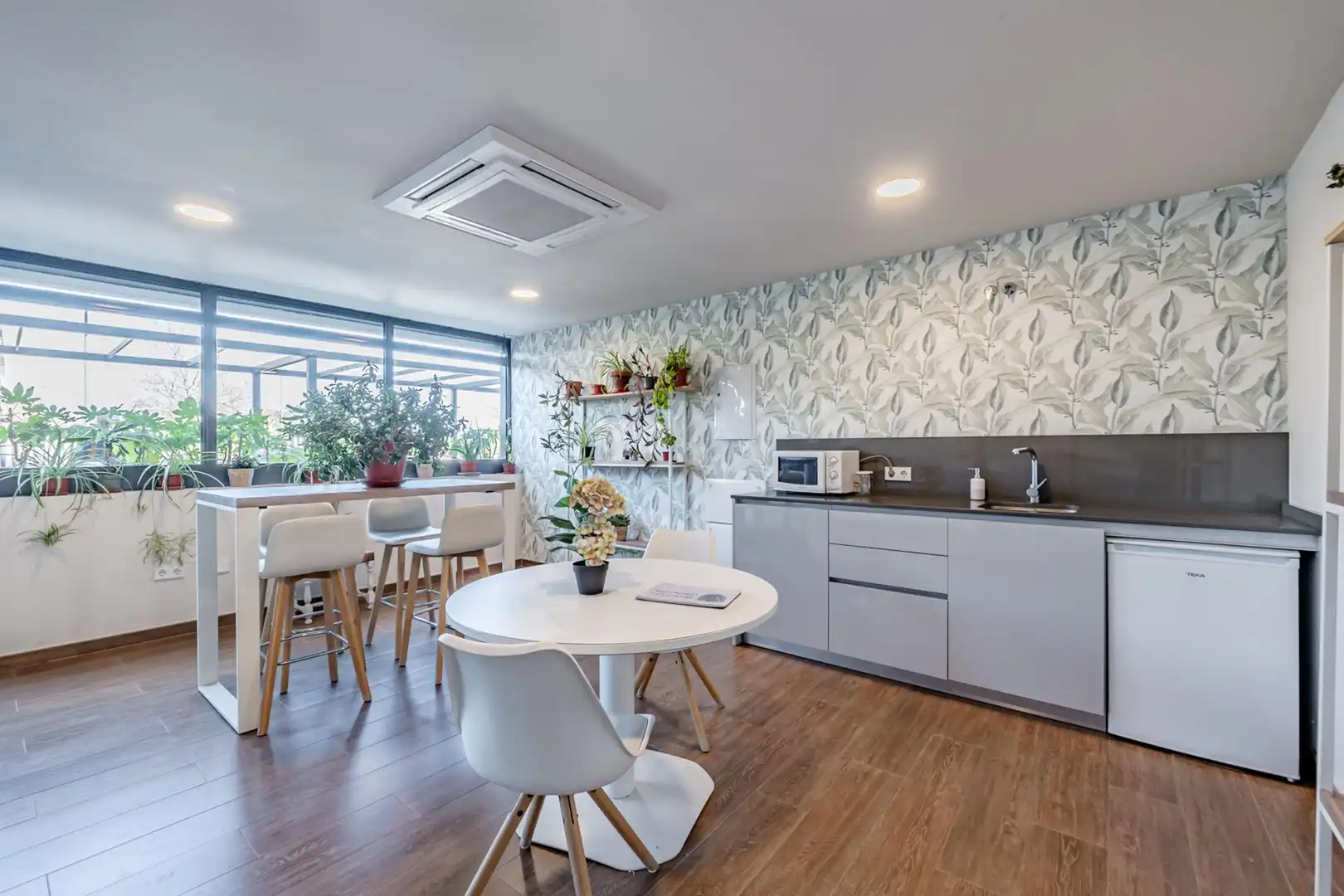 Küche von Wohnung zum Verkauf in Boadilla del Monte mit Klimaanlage, Heizung und Terrasse