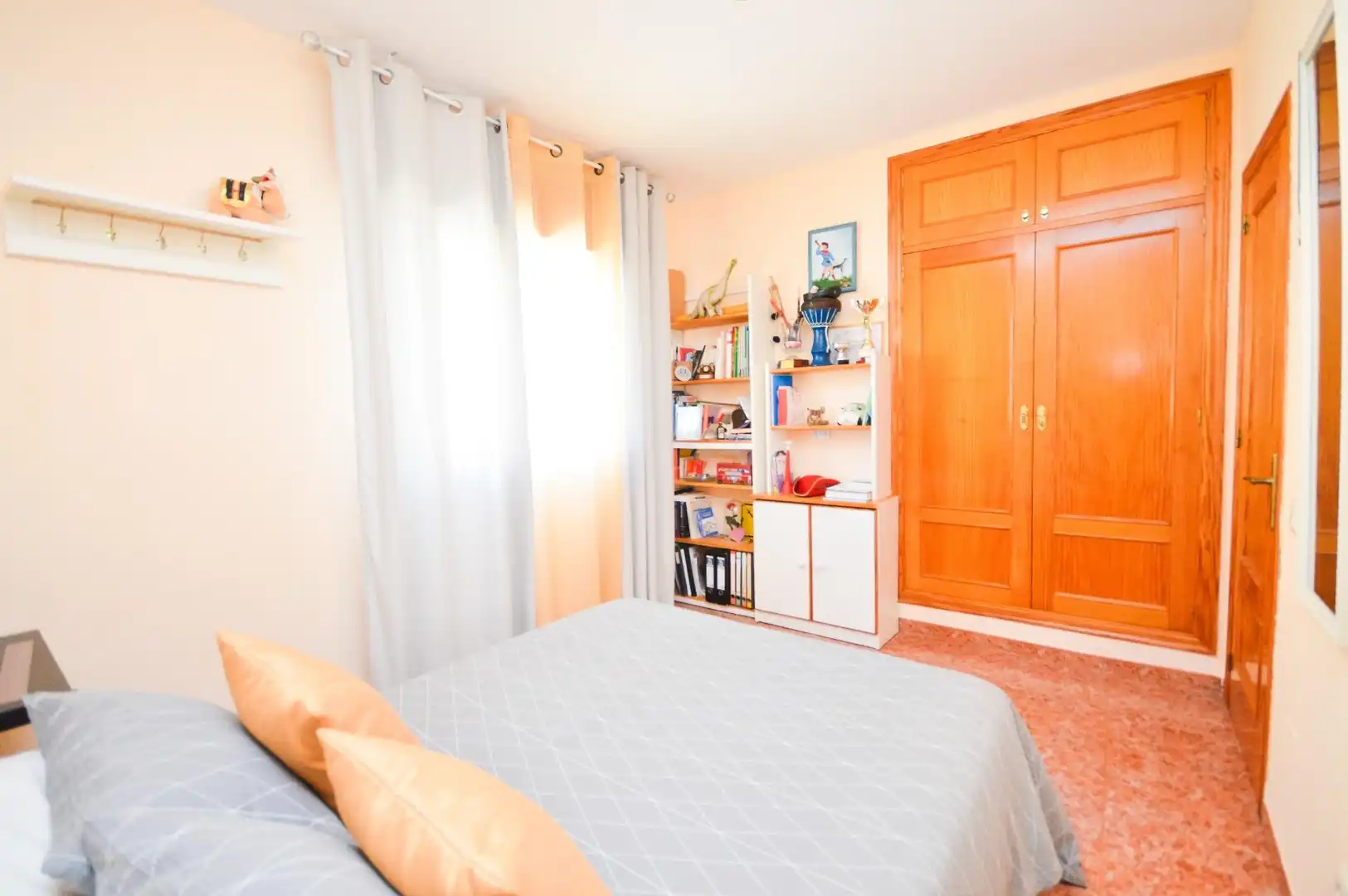 Schlafzimmer von Einfamilien-Reihenhaus zum Verkauf in Almería mit Klimaanlage und Abstellraum
