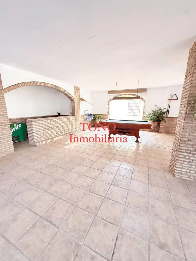 Detached house with terrace for sale in Calle Adriano 12, imagen 9