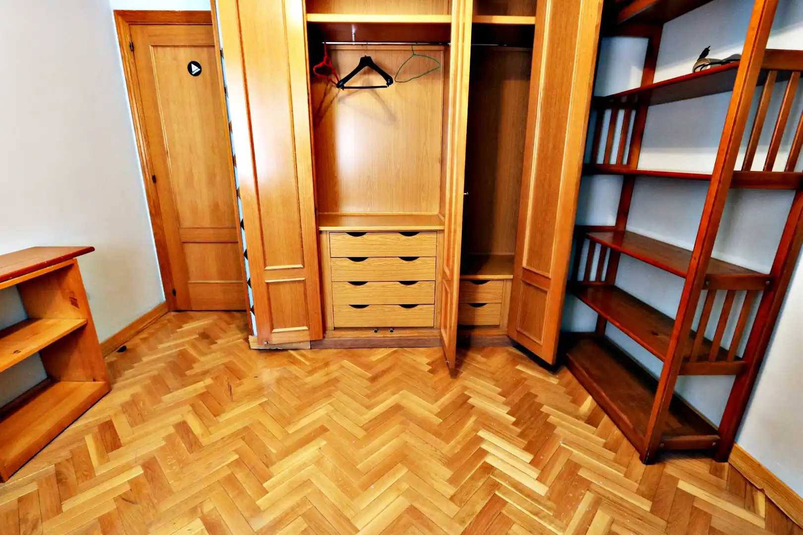 Habitación de Casa o chalet en venta en Getafe con Aire acondicionado, Calefacción y Jardín privado