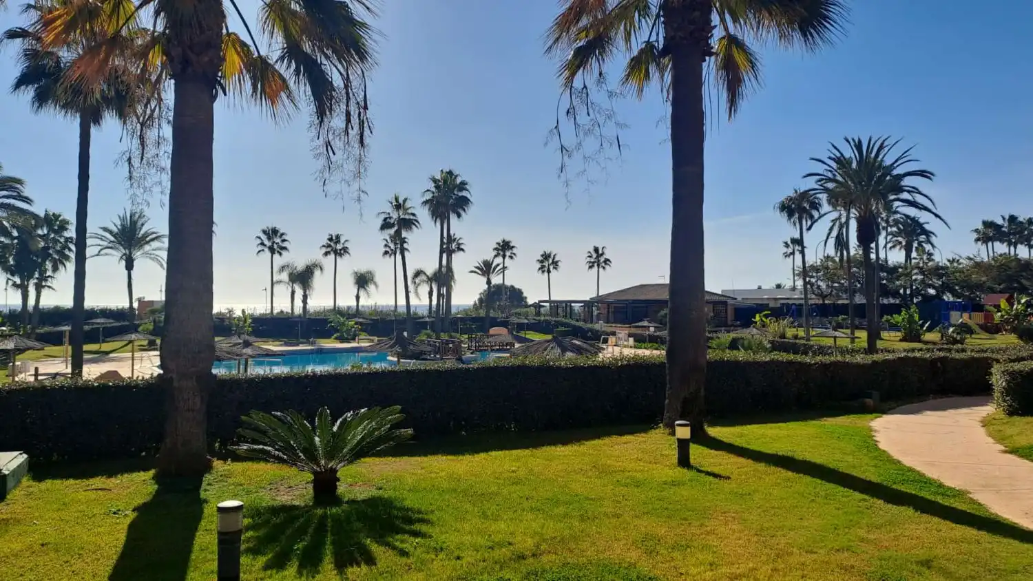 Garten von Wohnungen zum Verkauf in Islantilla mit Klimaanlage, Heizung und Terrasse