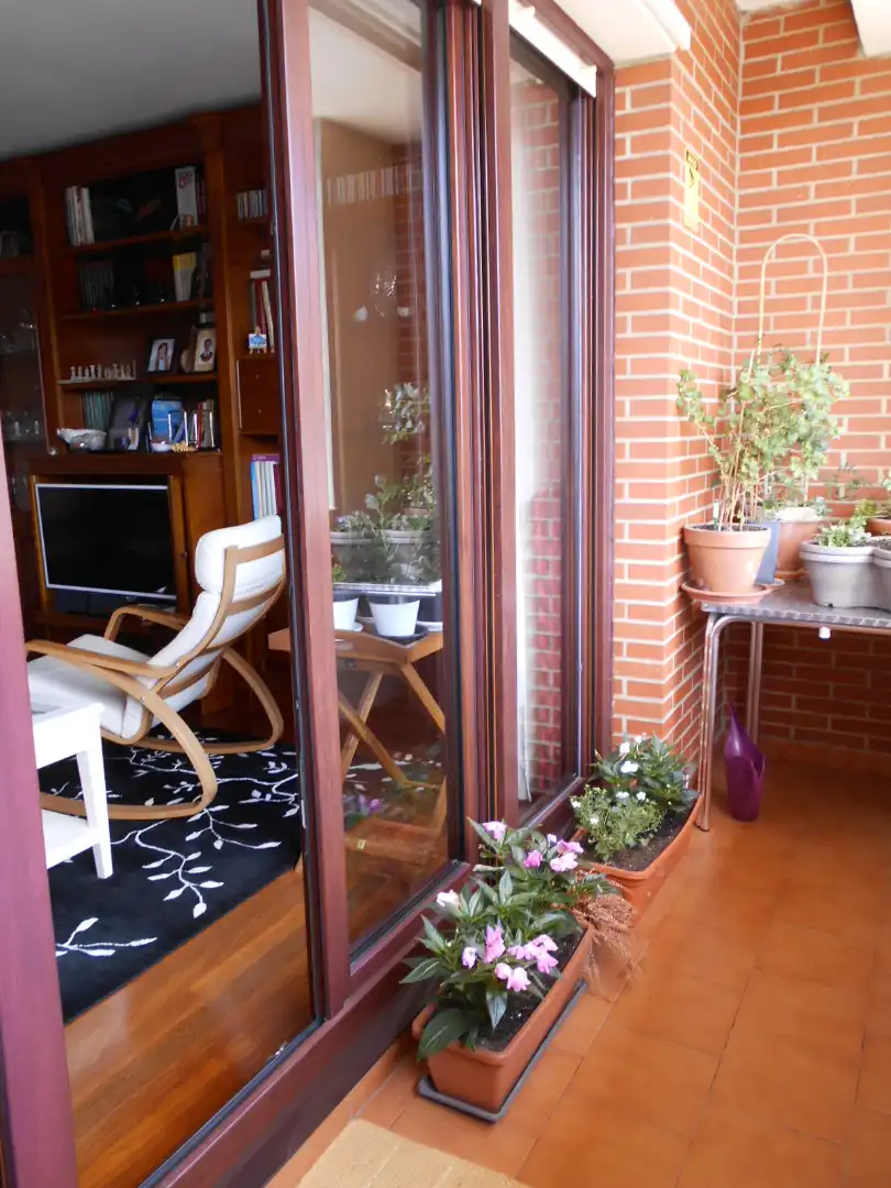 Terraza de Piso en venta en Loiu con Calefacción, Trastero y Horno
