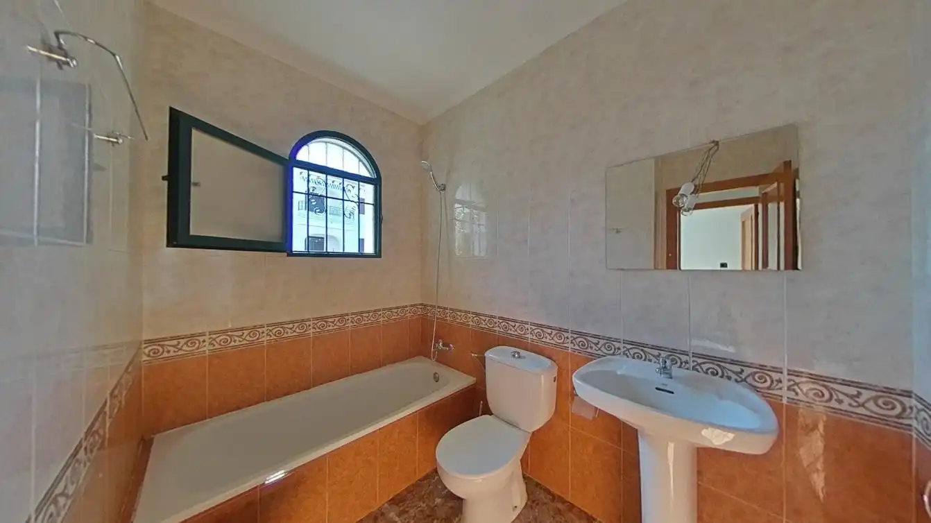 Semi-detached house with pool for sale in C/ Mayor, imagen 31