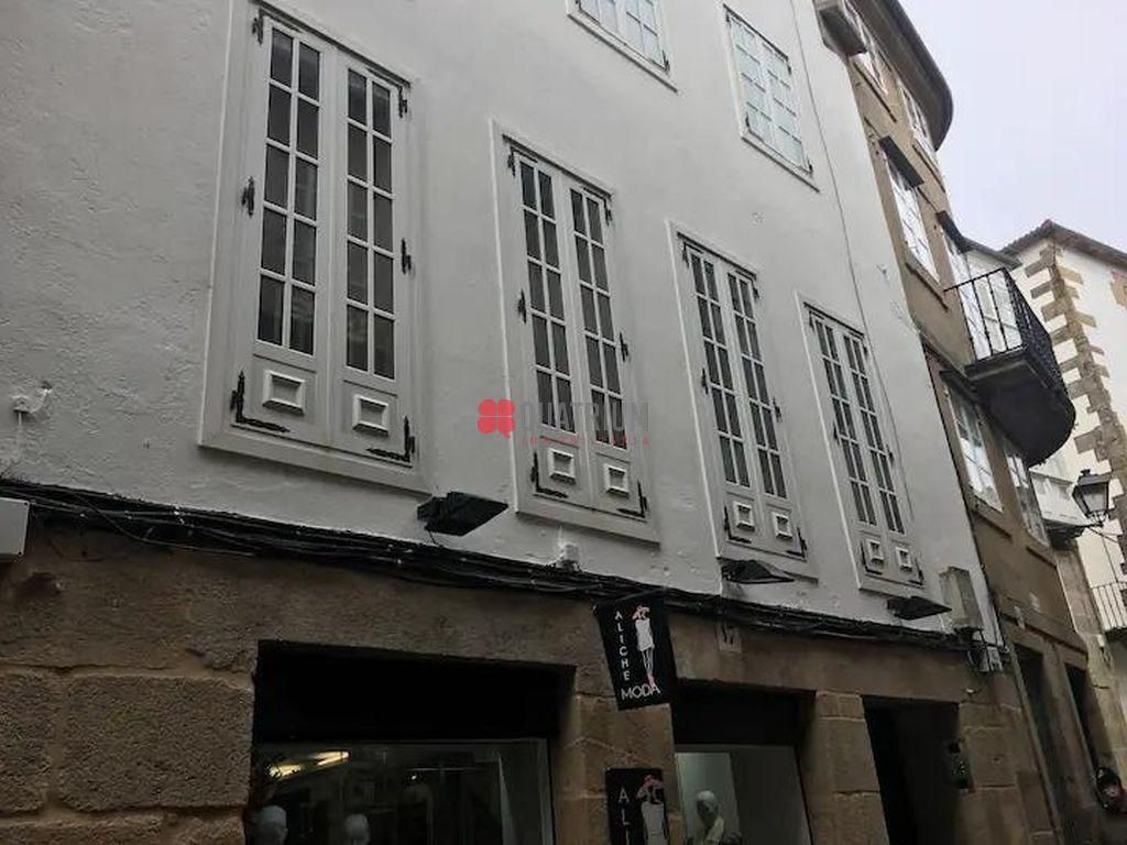 Vista exterior de Pis de lloguer en Santiago de Compostela  amb Calefacció i Moblat