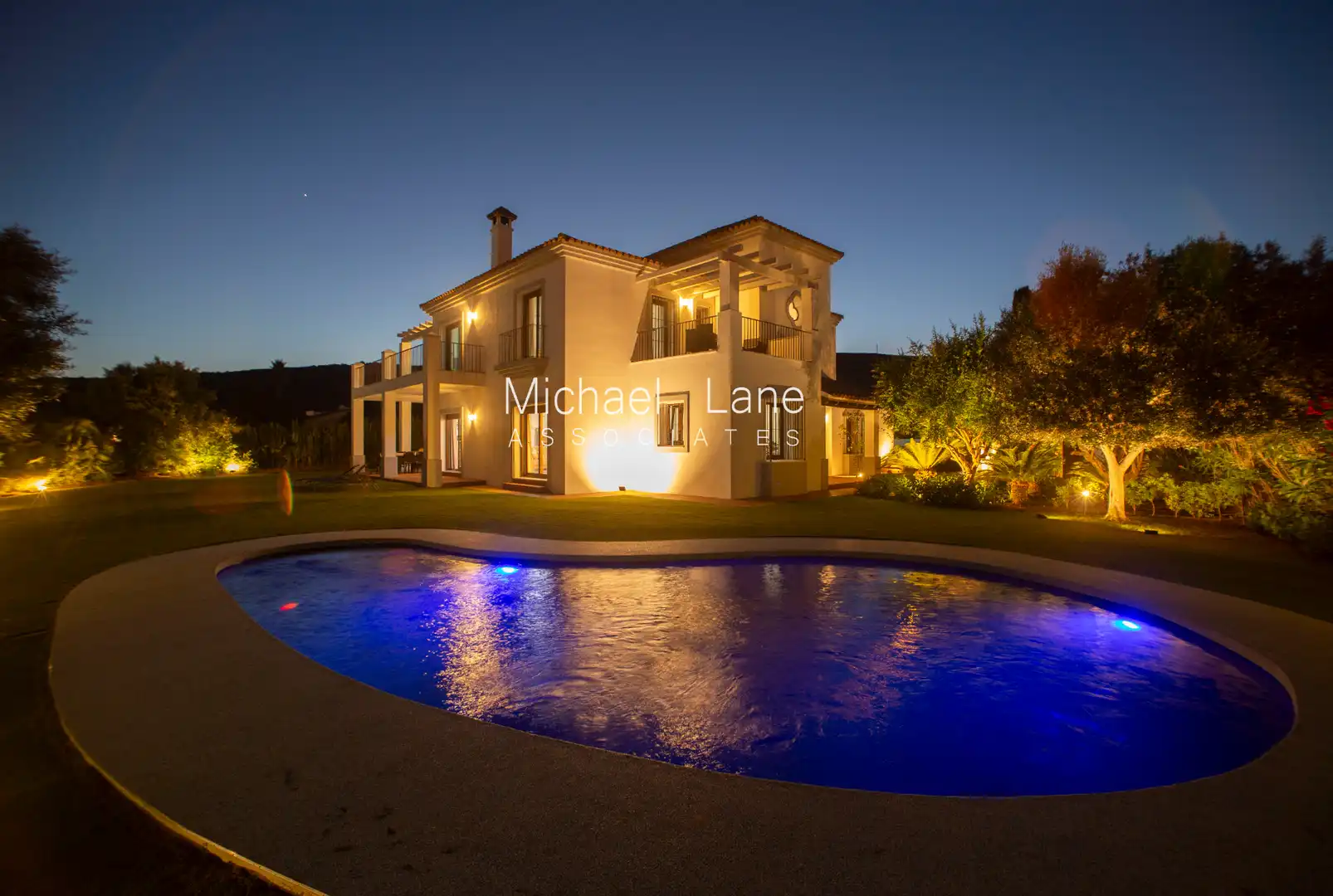 Exterior view of Houses for sale in Sotogrande  with Air Conditioner, Heating and Private garden