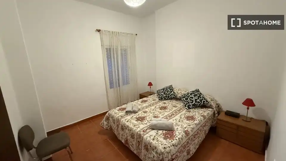 Habitación de Piso de alquiler en Sagunto / Sagunt con Aire acondicionado, Calefacción y Amueblado