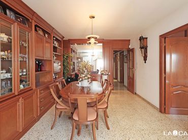 Ático con balcón en venta en Calle JOSEP GRAS