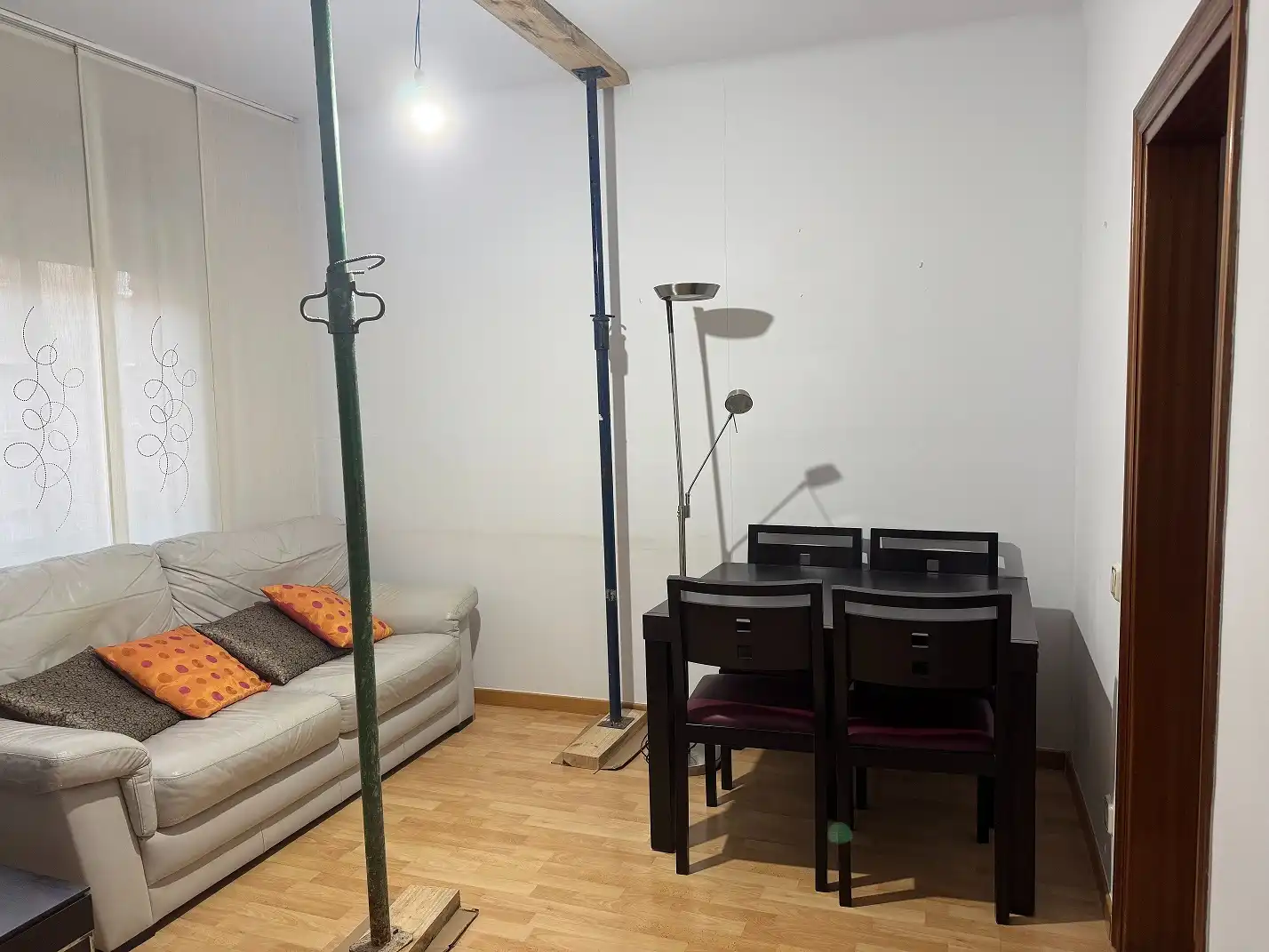 Sala d'estar de Pis en venda en Badalona amb Aire condicionat, Calefacció i Parquet