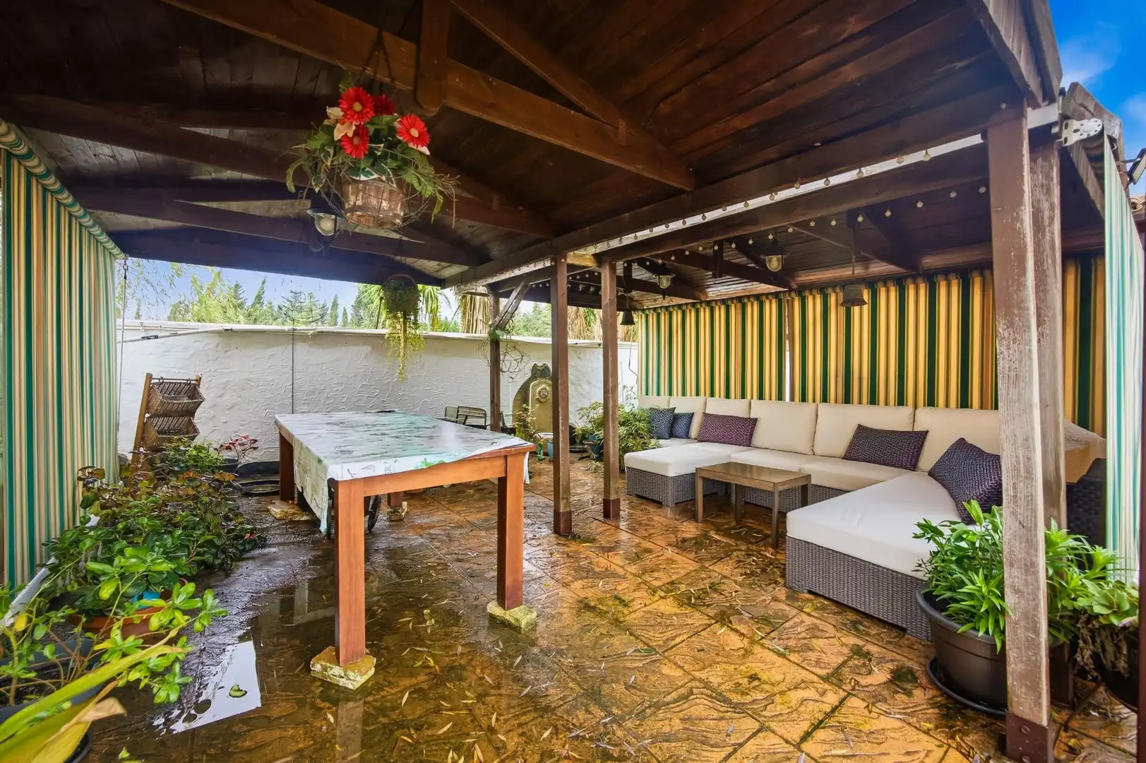 Terrassa de Casa o xalet en venda en Chiclana de la Frontera amb Aire condicionat, Jardí privat i Terrassa