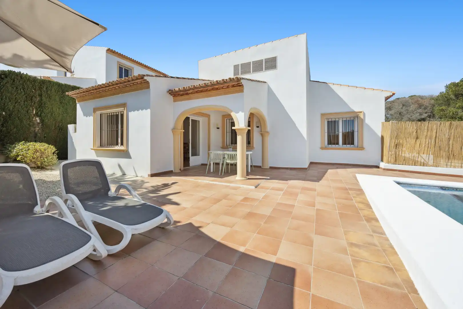 Vista exterior de Casa o xalet en venda en Jávea / Xàbia