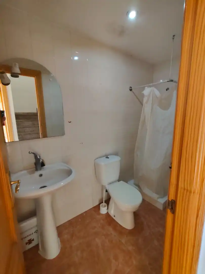 Baño de Casa adosada en venta en Casas de Juan Núñez