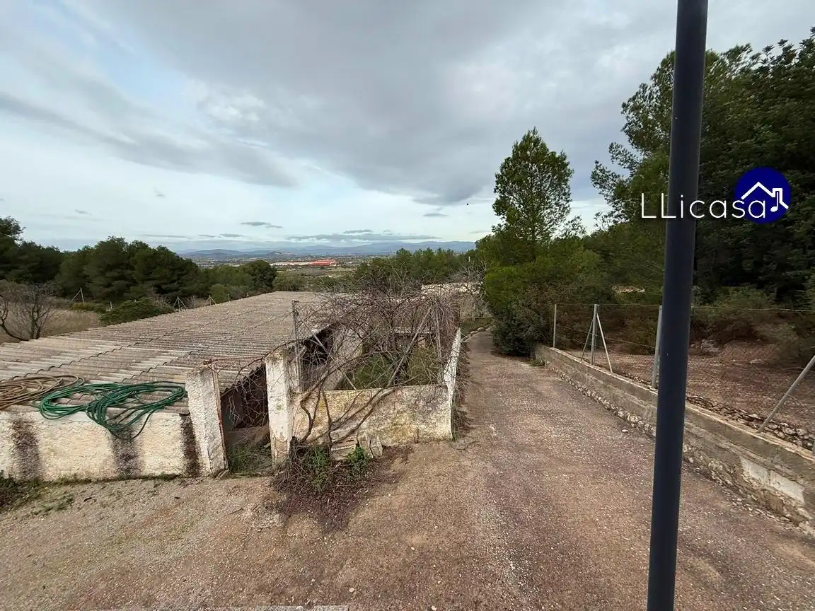 Casa o chalet en venta en Llíria con Jardín privado, Terraza y Trastero