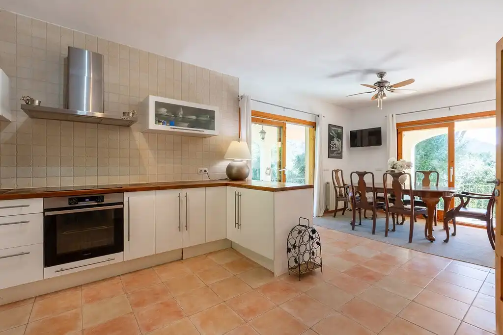 Cuina de Casa o xalet en venda en Sa Pobla amb Aire condicionat, Jardí privat i Terrassa