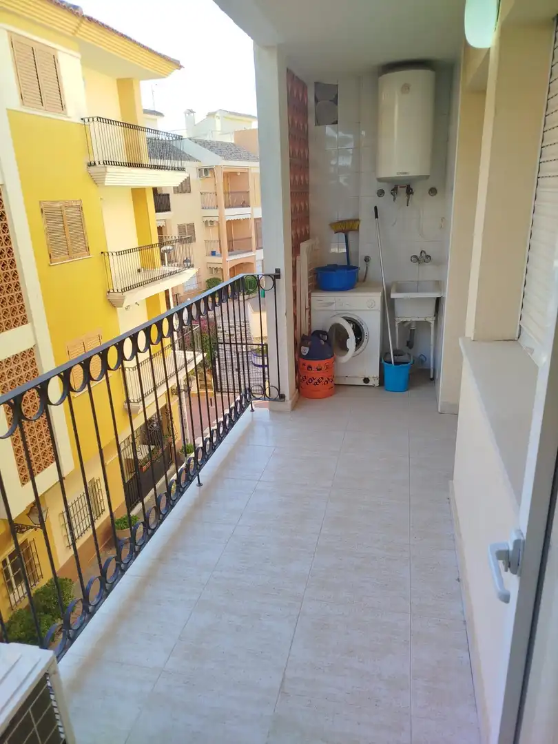 Terrasse von Wohnung zum Verkauf in Mazarrón mit Klimaanlage, Balkon und Gemeinschaftspool