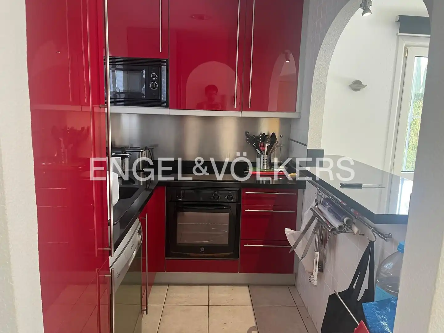 Cocina de Casa adosada de alquiler en Oliva con Aire acondicionado, Calefacción y Jardín privado