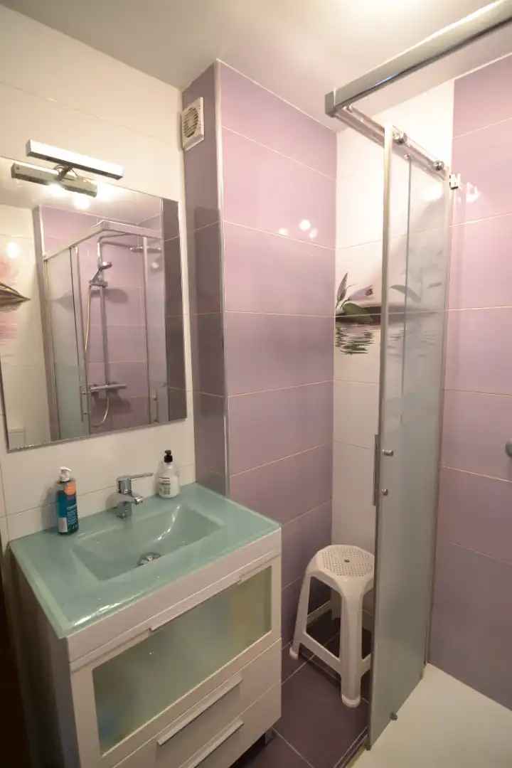 Bathroom of Flat for sale in Plasencia  with Air Conditioner, Heating and Terrace