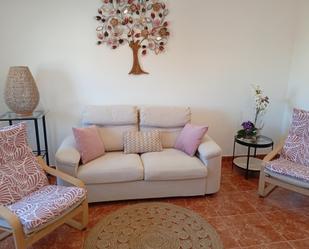 Living room of Flat to rent in Almuñécar  with Air Conditioner, Terrace and Furnished