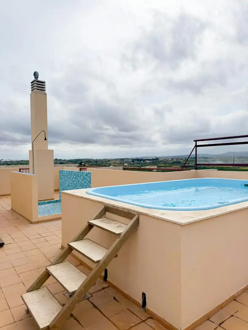 Swimming pool of Flat for rent in Silla  with Heating, Terrace and Balcony