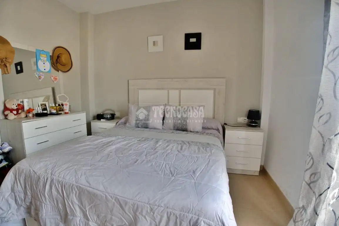 Flat with terrace for sale in Santa María del Águila, imagen 16