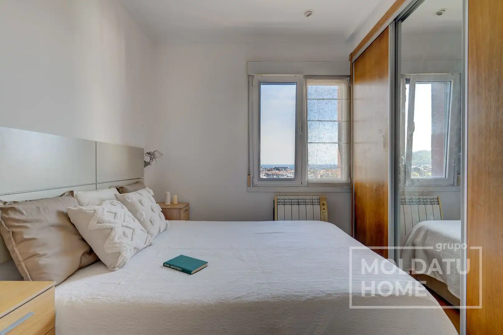 Dormitori de Pis en venda en Donostia - San Sebastián  amb Calefacció i Jardí privat