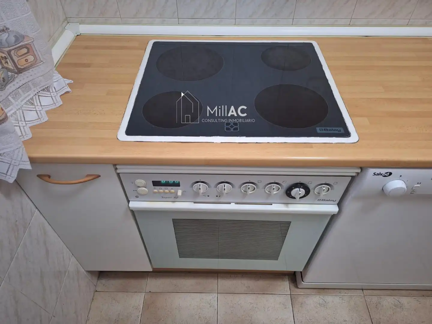 Kitchen of Flat for rent in Madrid  with Air Conditioner, Heating and Furnished