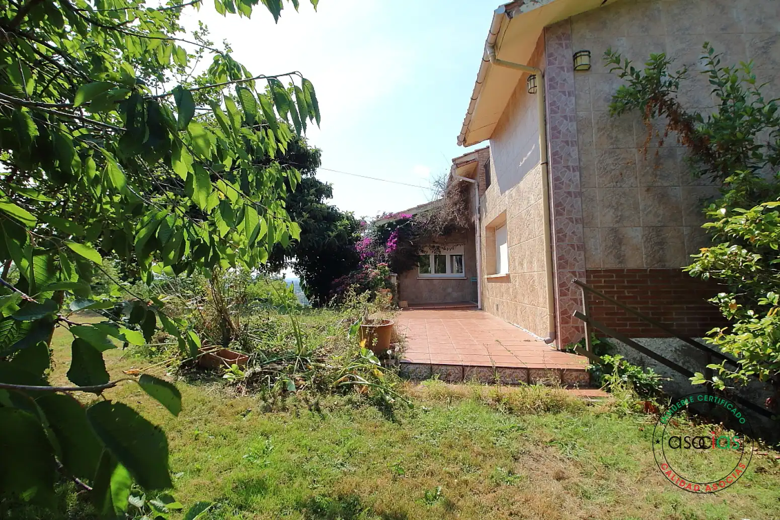 Jardí de Casa o xalet en venda en Gijón  amb Calefacció, Parquet i Moblat