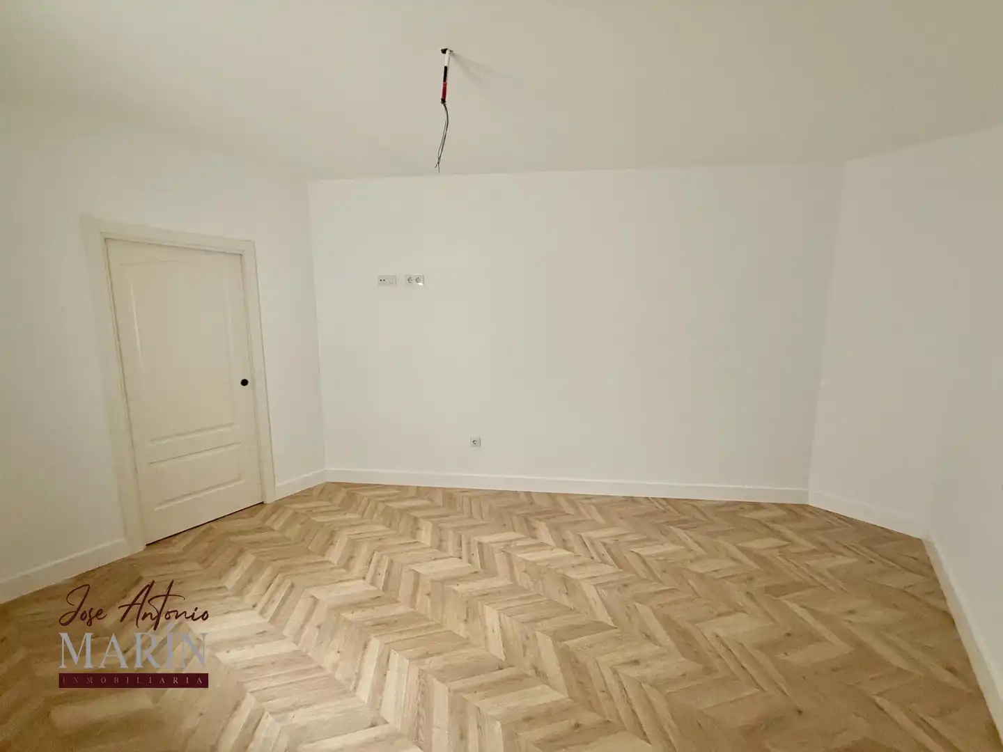 Dormitori de Apartament en venda en Badajoz amb Terrassa i Balcó