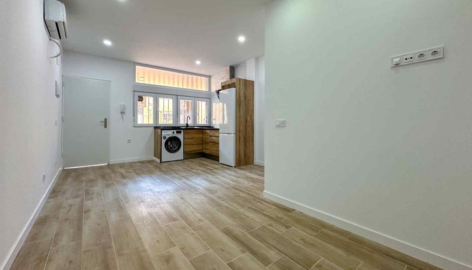 Photo 1 of Premises for sale in Aluche, Madrid