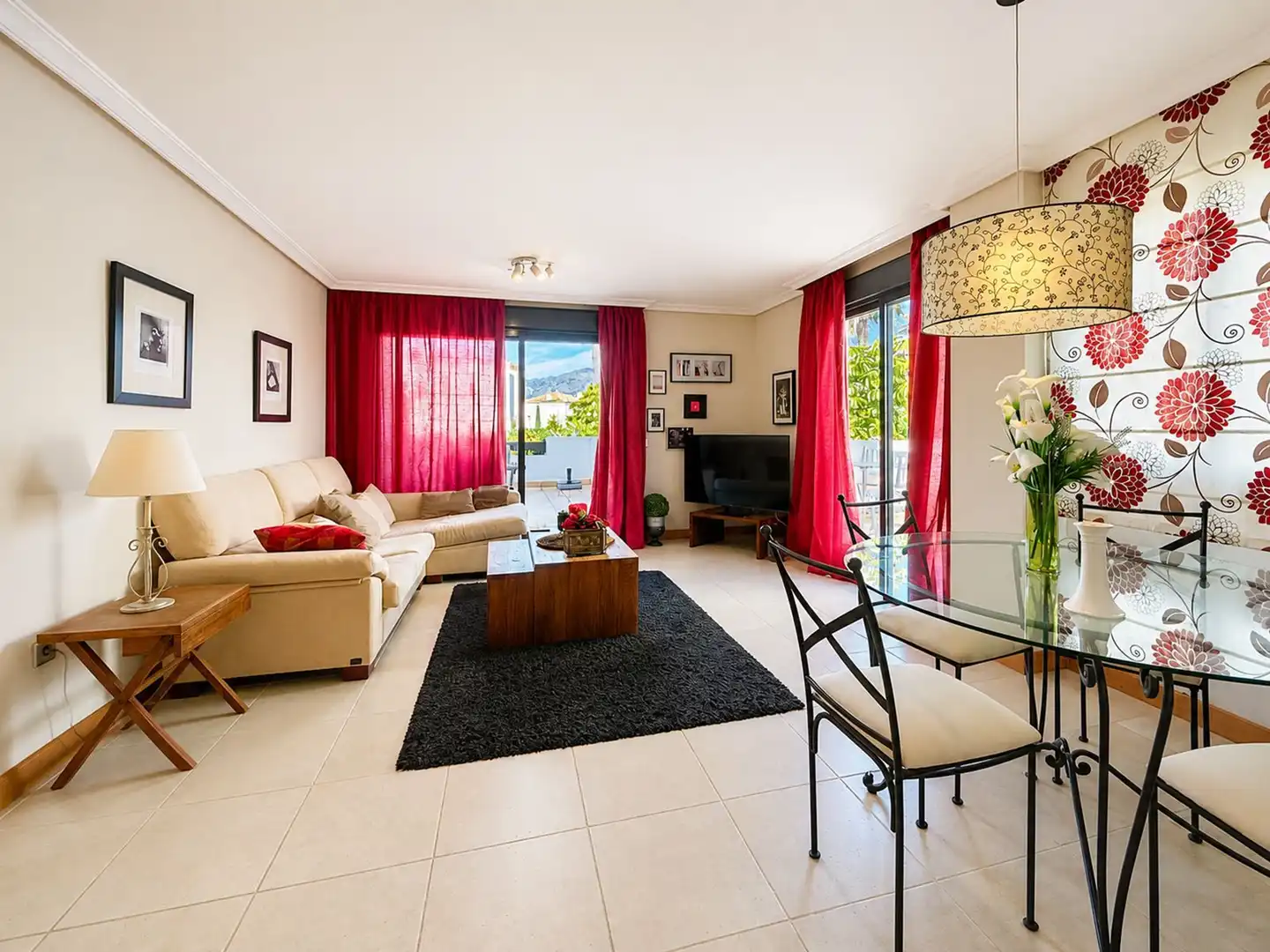 Living room of Apartments for sale in Estepona  with Air Conditioner, Terrace and Furnished