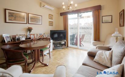 Living room of Flat for sale in  Madrid Capital  with Air Conditioner, Heating and Terrace